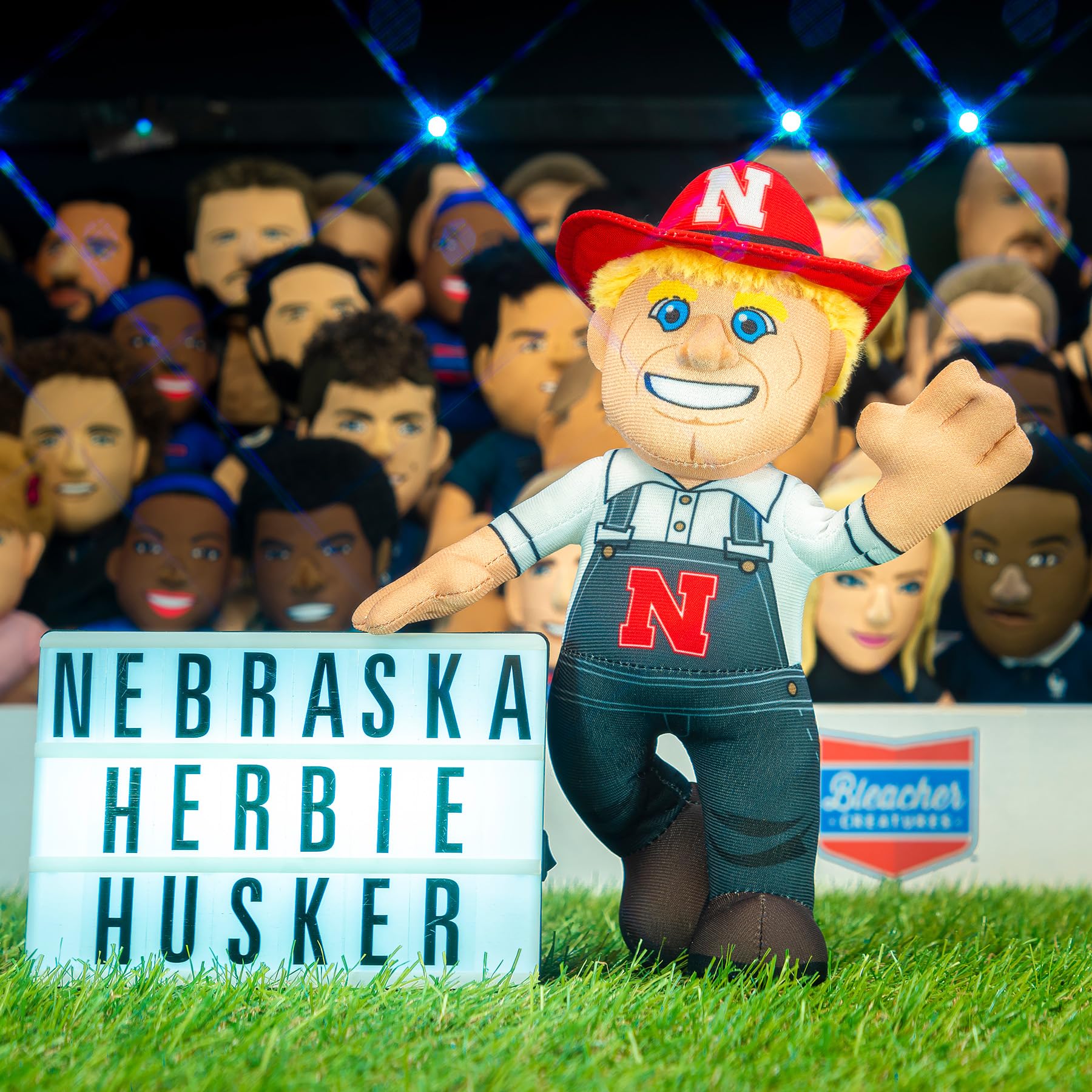 Foto 3 pulgar | Figura De Peluche Bleacher Creatures Nebraska Herbie The Husker - Venta Internacional.