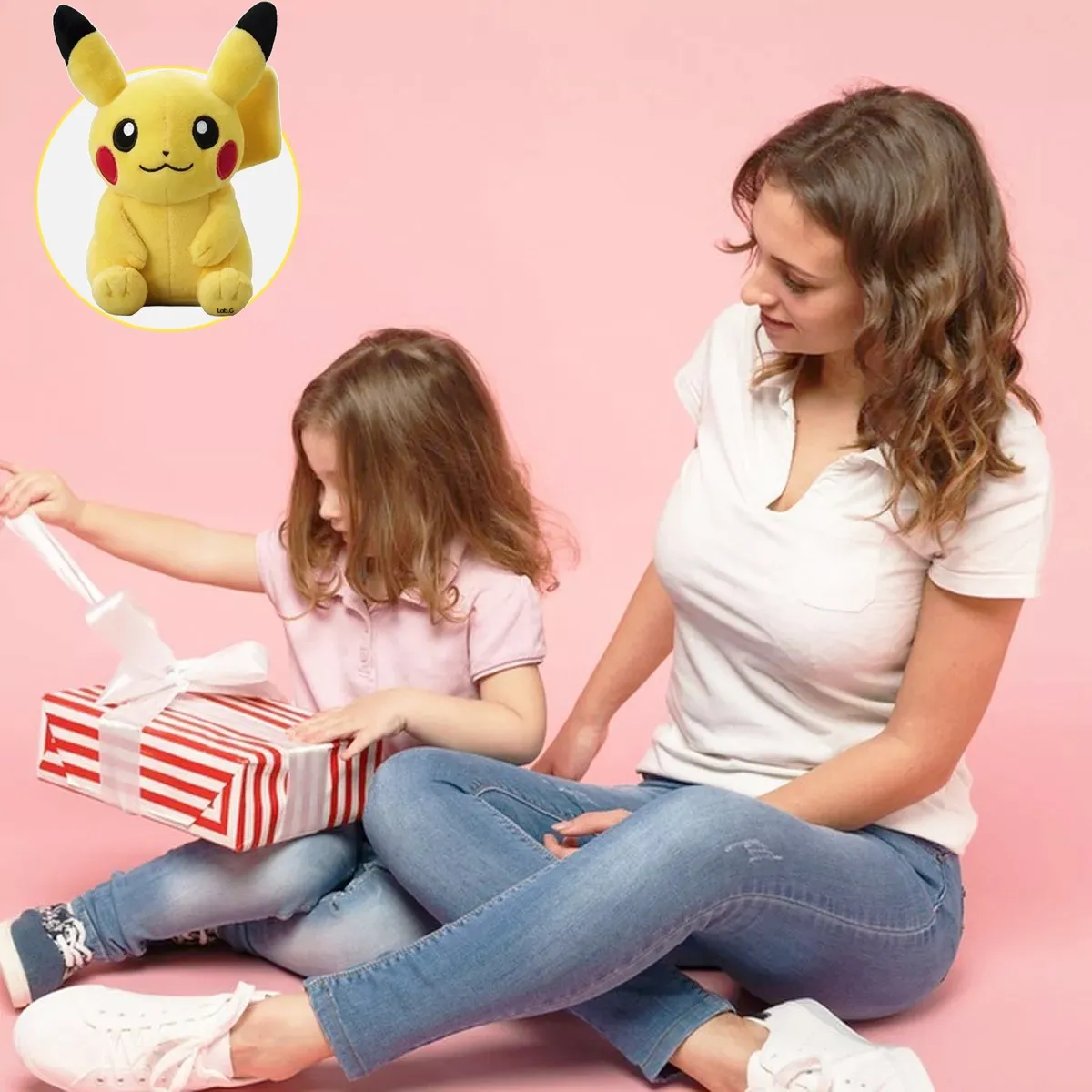Foto 4 pulgar | Peluche Pokémon Original Pikachu Lab.g  Amarillo