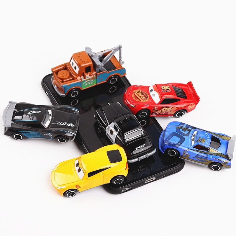 Kit De Coches De Juguete Pixar Cars Lightning Mcqueen 7 Piezas Venta Internacional. Coppel