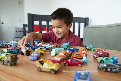 Foto 3 | Juguete Disney Cars Deluxe Miss Fritter - Venta Internacional