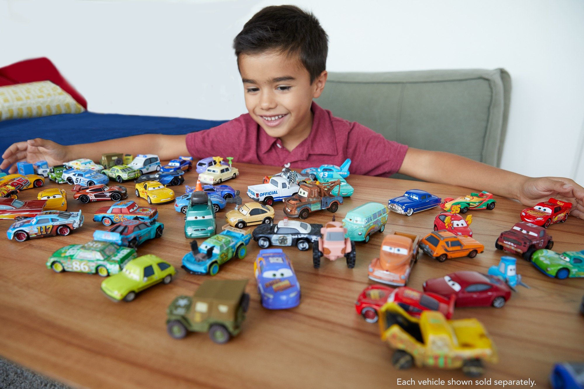 Foto 6 pulgar | Juguete Disney Cars Deluxe Mack Fundido A Presión Escala 1:55 para Niños