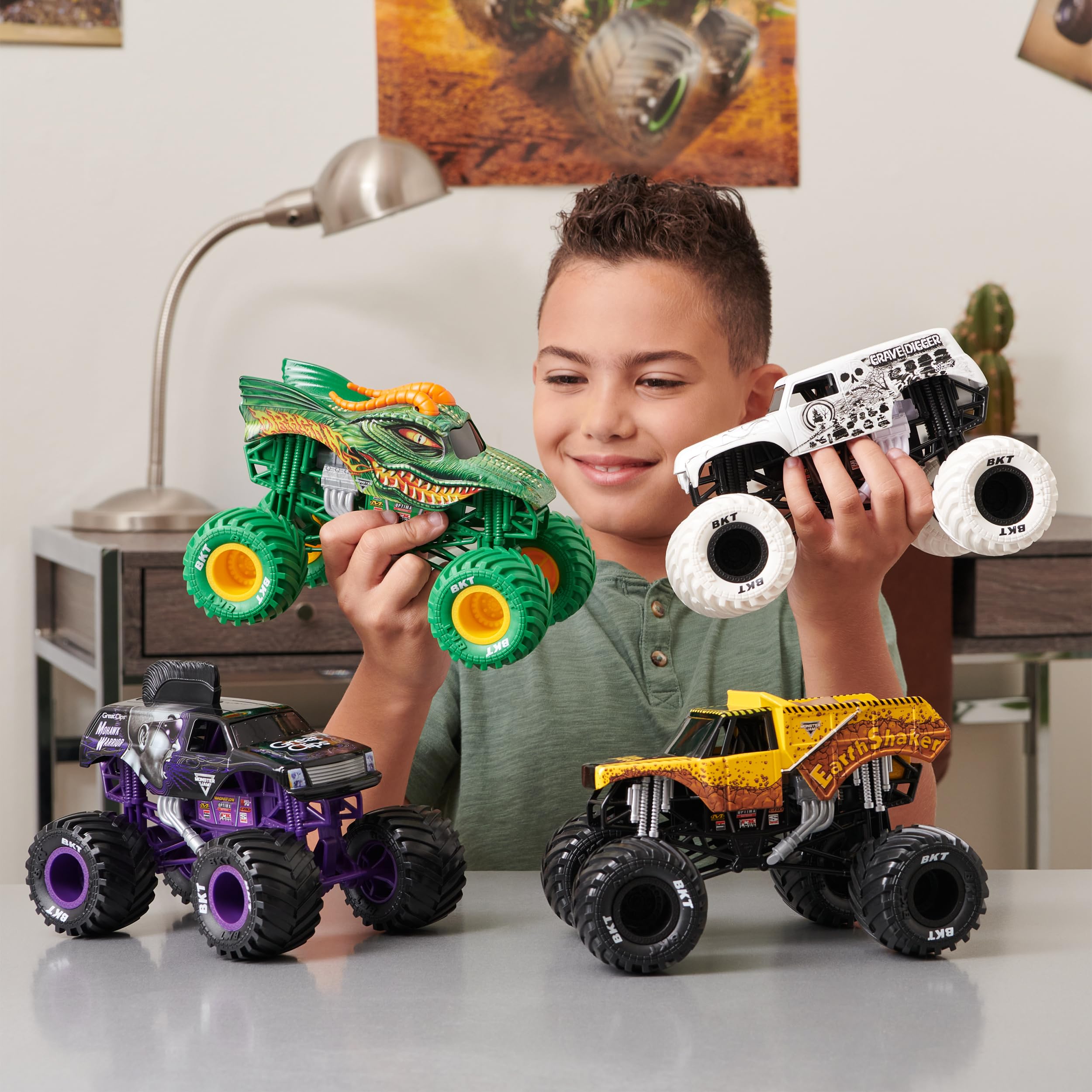 Foto 8 pulgar | Coleccionista Monster Truck Monster Jam Grave Digger 1:24 - Venta Internacional