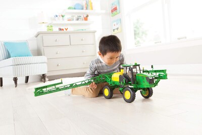 Foto 4 | Pulverizador Toy John Deere Tomy Big Farm Lights & Sounds Jd R4023 - Venta Internacional.