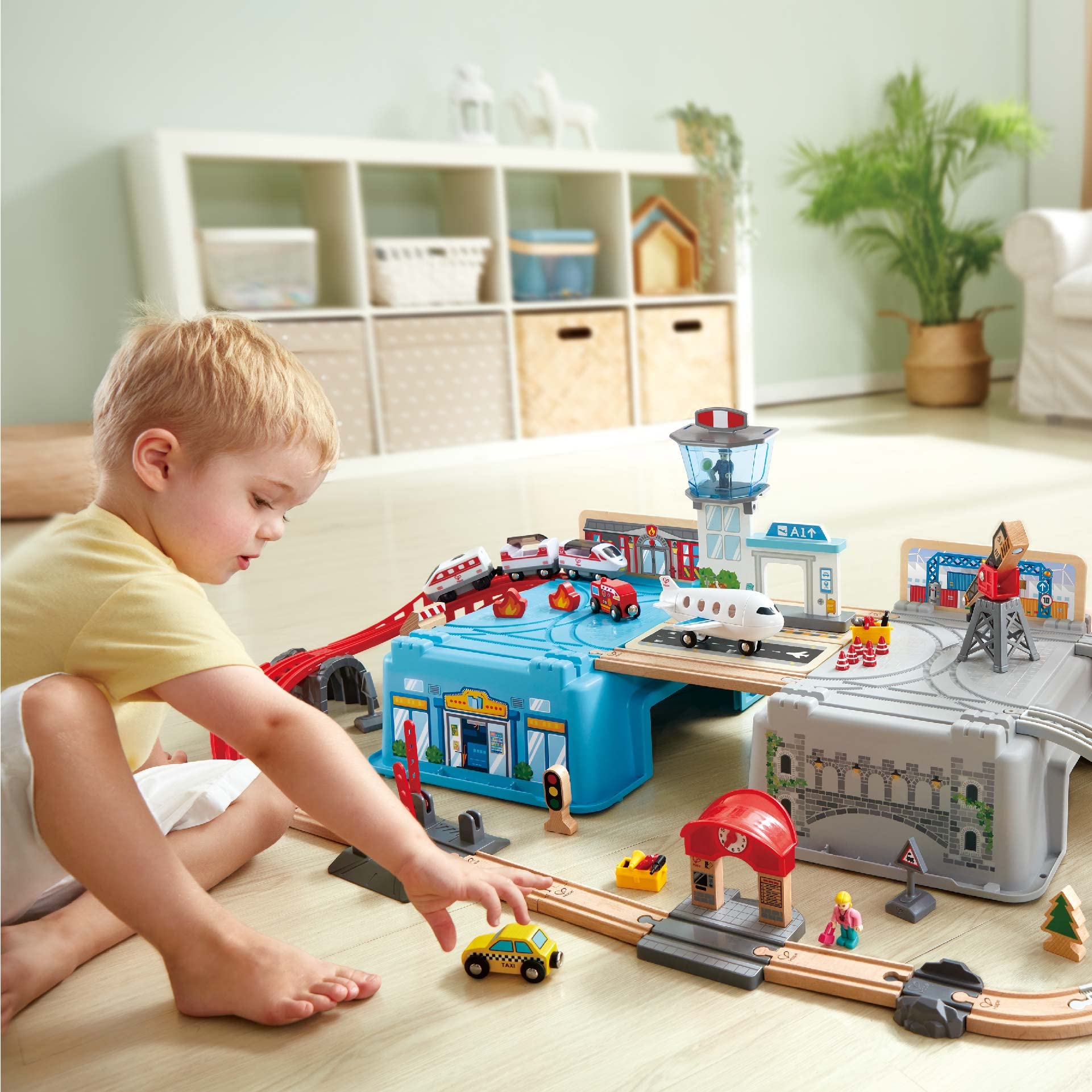 Foto 4 | Set De Tren De Juguete De Madera Hape Super Cityscape Con City Scenes 3+ - Venta Internacional.