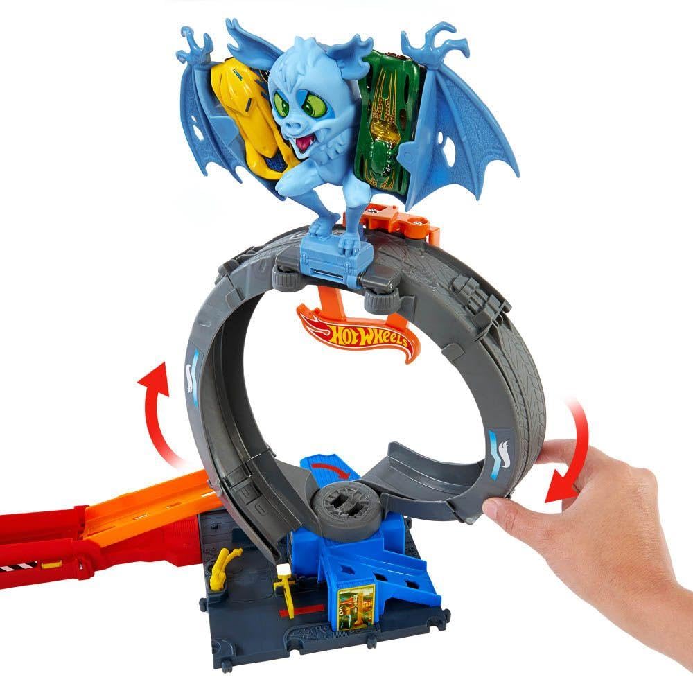 Foto 3 pulgar | Set De Atletismo Para Coches De Juguete Hot Wheels City Bat Loop Attack 1:64 - Venta Internacional.