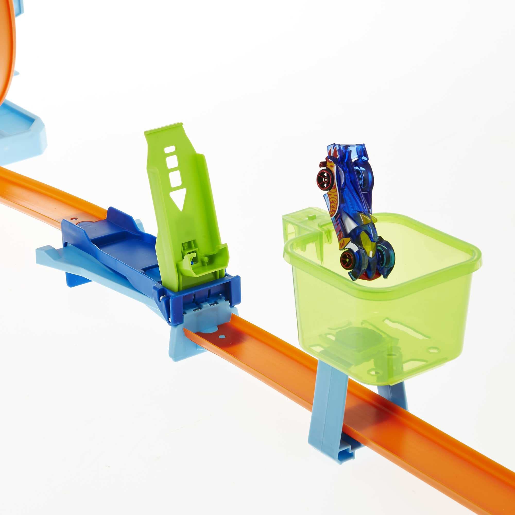 Foto 3 pulgar | Set De Atletismo Para Coches De Juguete Hot Wheels Infinity Loop Con Coche 1:64 - Venta Internacional.