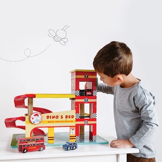 Foto 4 | Playset Le Toy Van Dino's Garage Con Coche Rojo Para Niños Tv450 - Venta Internacional.