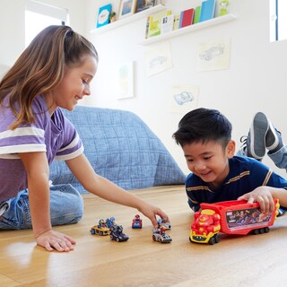Foto 2 | Toy Hauler Hot Wheels Racerverse Marvel Hulkbuster 10 Coches - Venta Internacional.