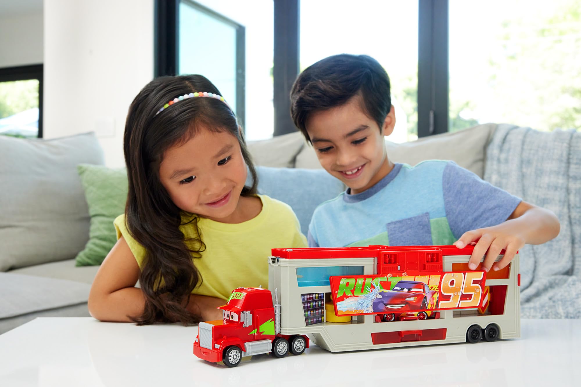 Foto 3 pulgar | Playset Mattel Disney Pixar Cars Transformando Camiones Y Automóviles - Venta Internacional.
