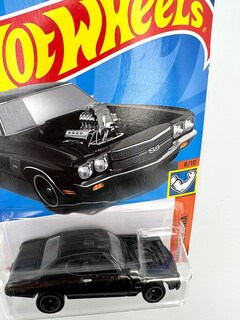 Foto 3 | Auto Fundido A Presión Hot Wheels Chevelle Ss Express 2022 A Escala 1:64 - Venta Internacional.