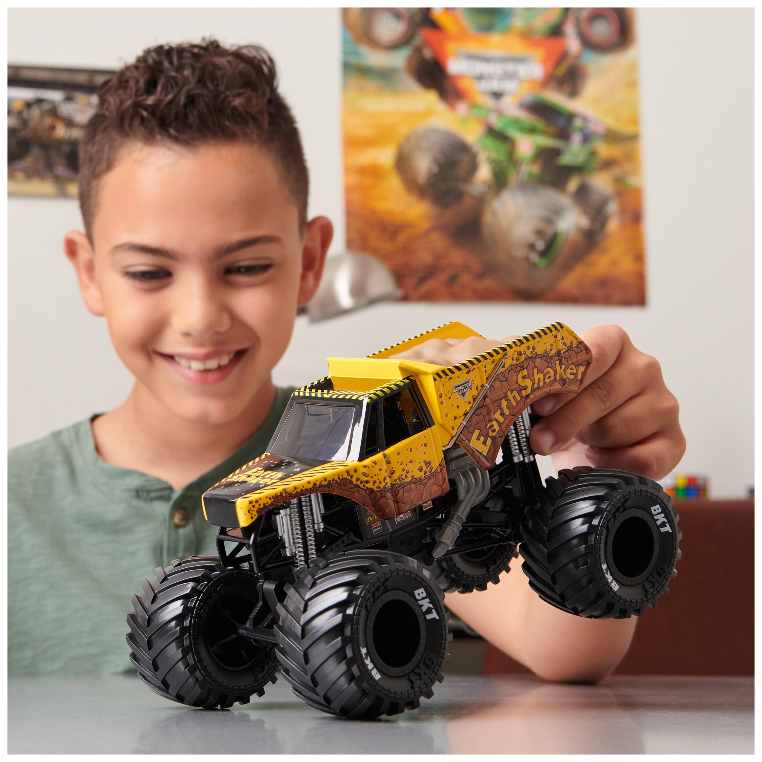 Foto 2 | Monster Truck Monster Jam Earth Shaker De Coleccionista Fundido A Presión 1:24 - Venta Internacional.