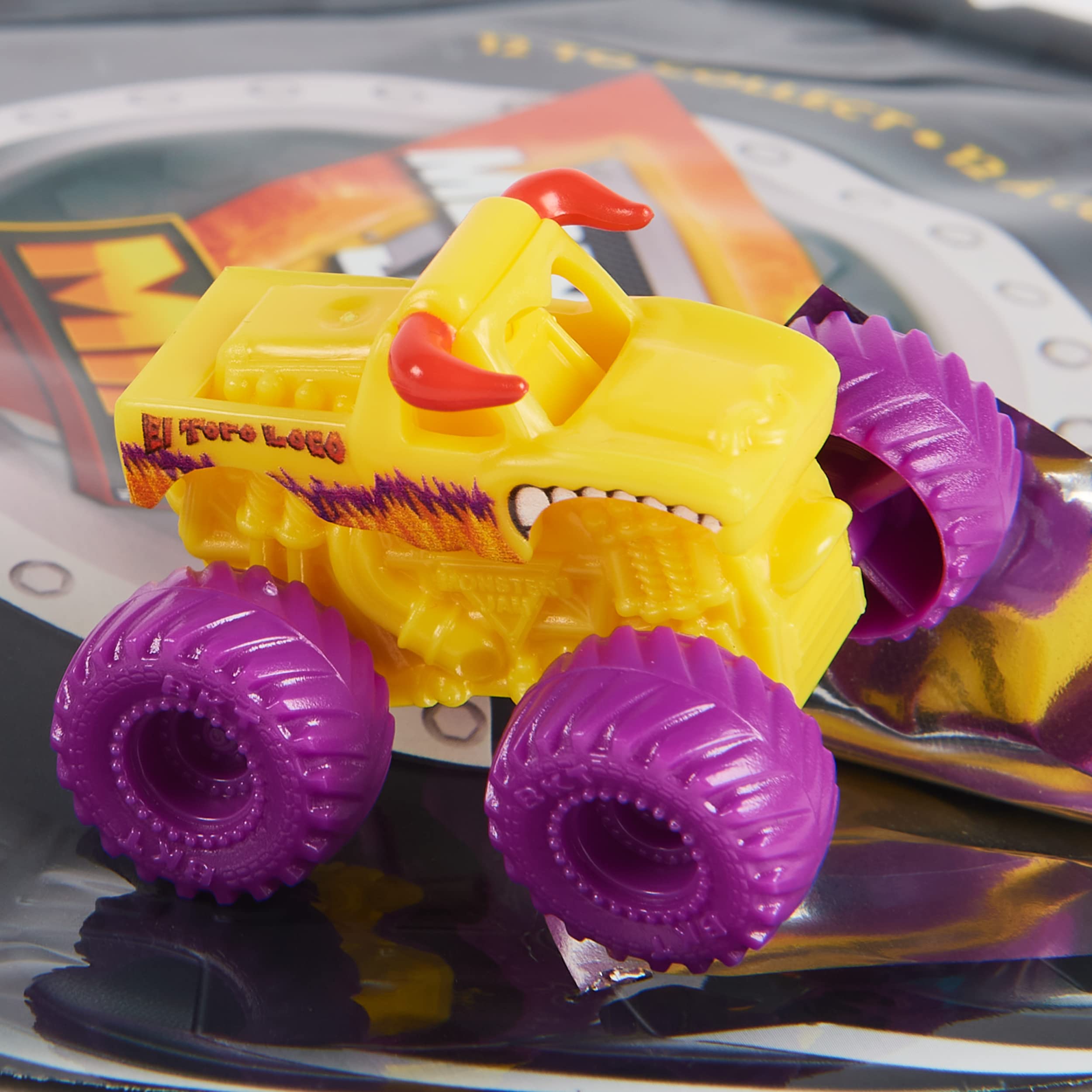 Foto 7 pulgar | Mini Mystery Collectible Monster Truck, Paquete De 12 Unidades, Escala 1:87 - Venta Internacional.