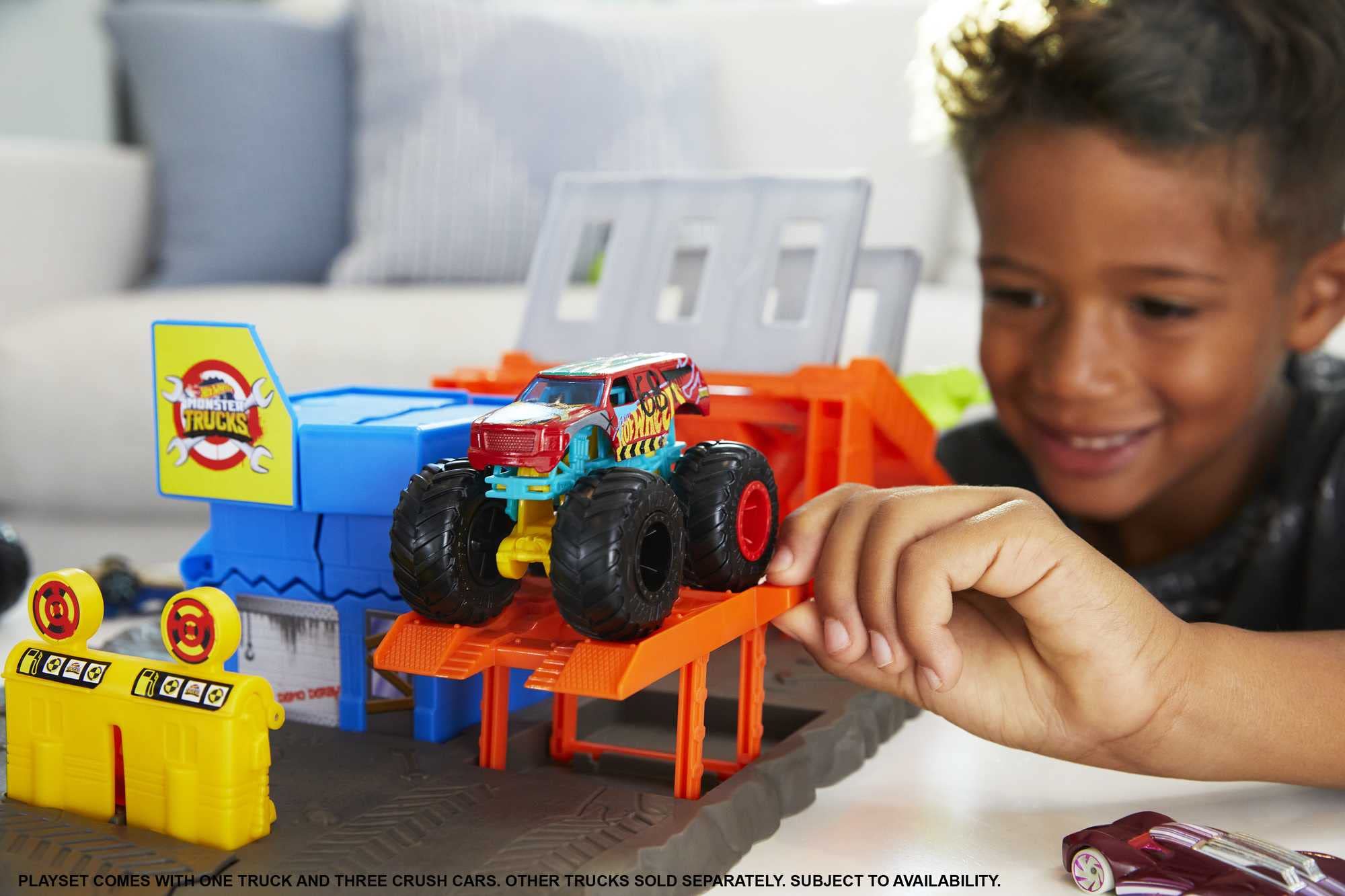 Foto 3 pulgar | Playset Hot Wheels Monster Trucks Blast Station Con Camión - Venta Internacional.