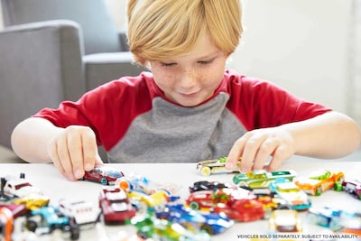 Foto 2 | Set De Camiones Y Coches De Juguete Hot Wheels, 50 Vehículos, Escala 1:64 - Venta Internacional.