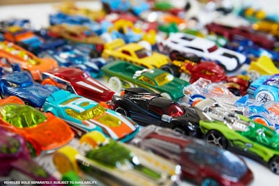 Foto 4 | Set De Camiones Y Coches De Juguete Hot Wheels, 50 Vehículos, Escala 1:64 - Venta Internacional.