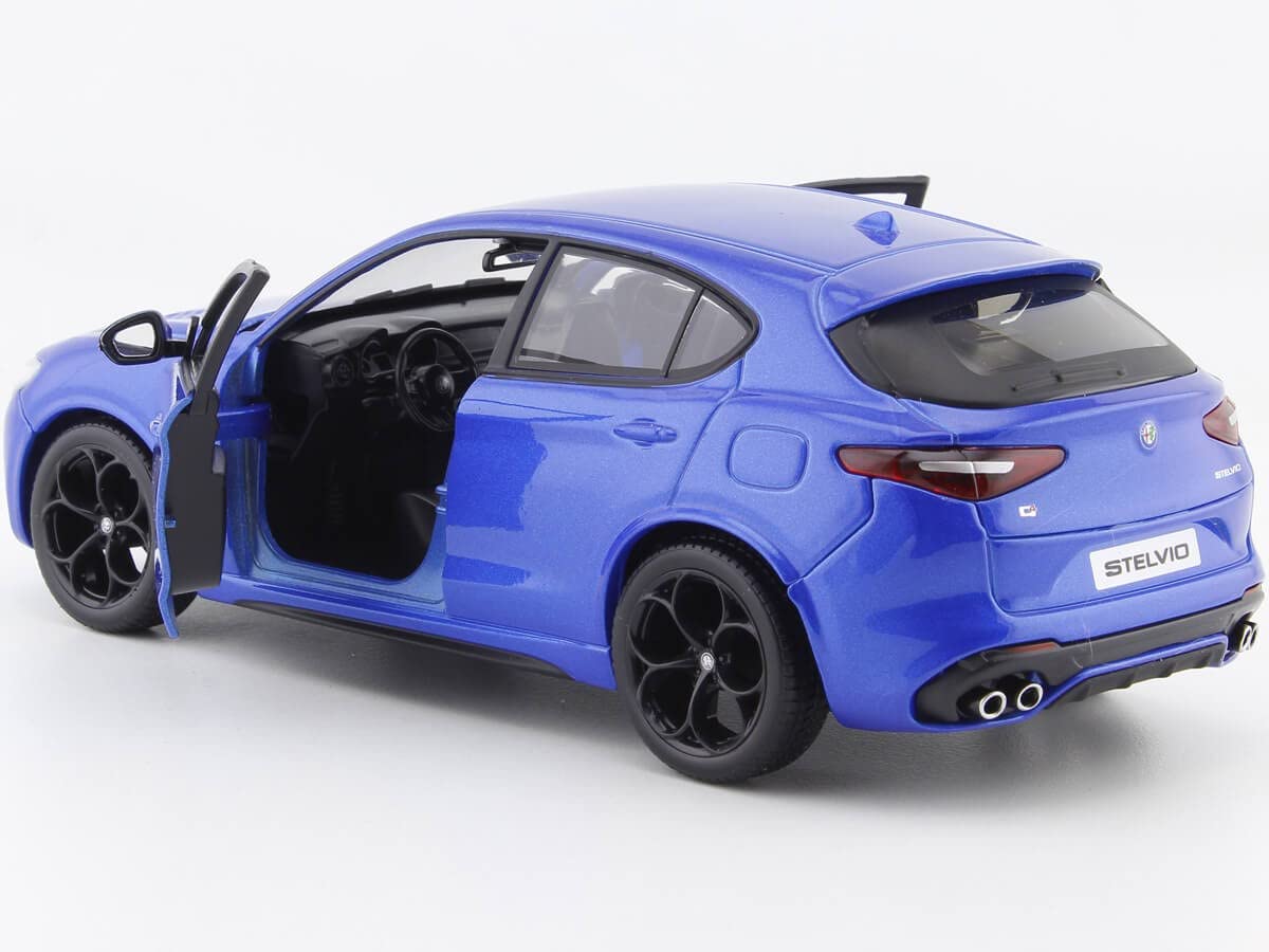 Foto 4 pulgar | Maqueta De Coche Fundido A Presión Bburago B18-21086 Alfa Romeo Stelvio 1:24 - Venta Internacional.