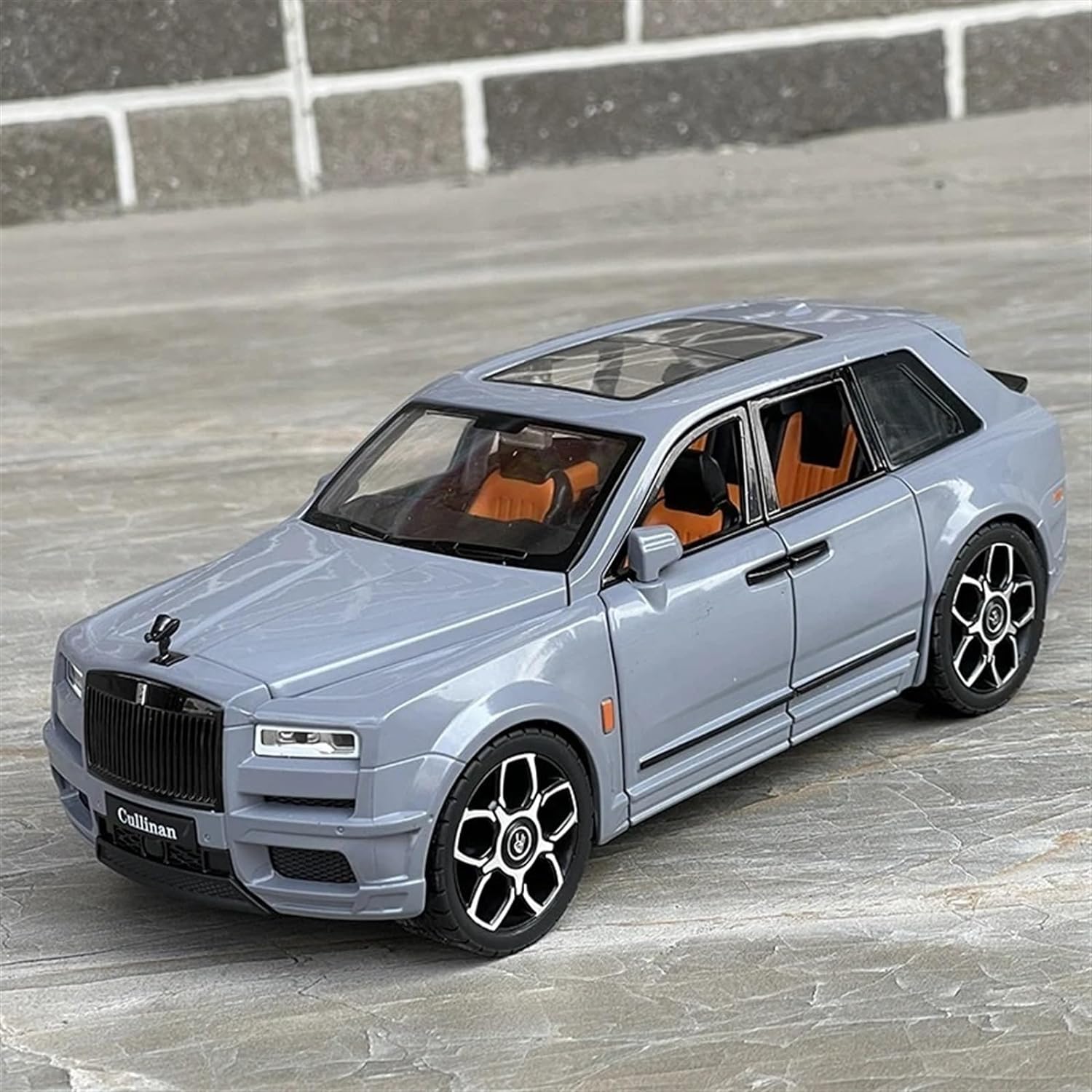 Foto 3 pulgar | Maqueta De Automóvil Rolls-royce Cullinan De Aleación Fundida A Presión A Escala 1:20 - Venta Internacional.