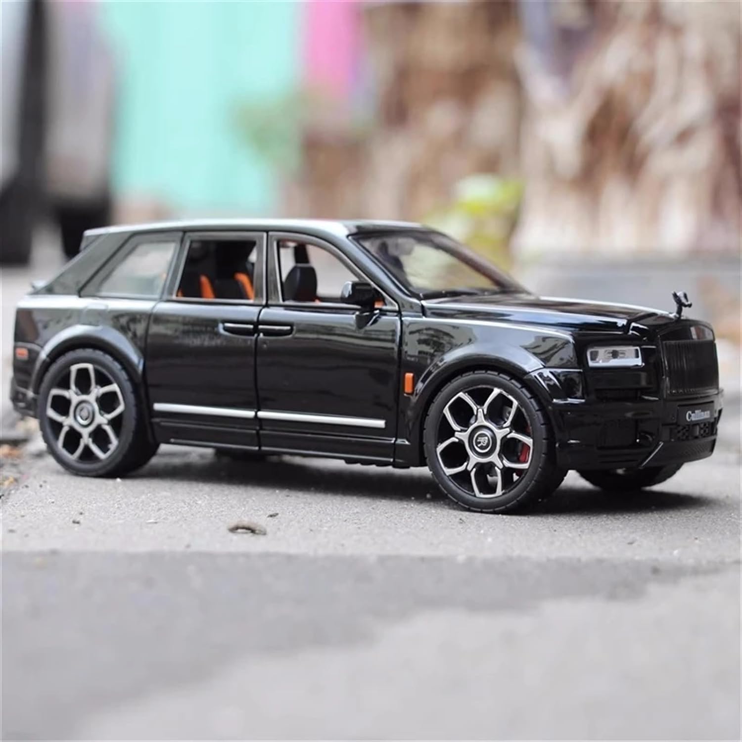Foto 4 pulgar | Maqueta De Automóvil Rolls-royce Cullinan De Aleación Fundida A Presión A Escala 1:20 - Venta Internacional.