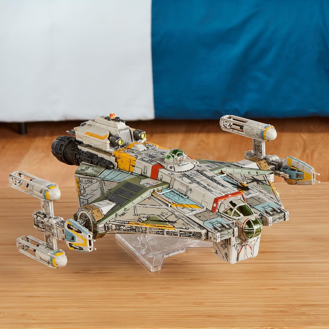 Foto 3 pulgar | Toy Jazwares Star Wars Micro Galaxy Squadron Ghost Con Acc - Venta Internacional.