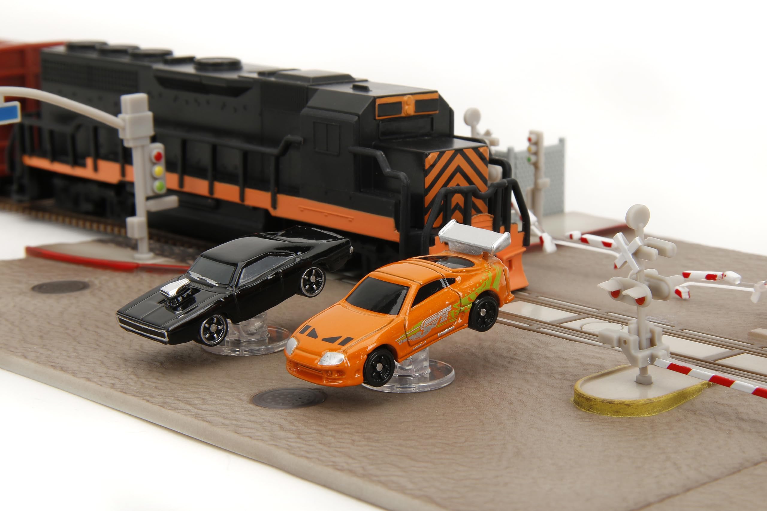 Foto 4 pulgar | Toy Jada Toys Fast & Furious Final Race Train Nano Con 2 Coches - Venta Internacional.