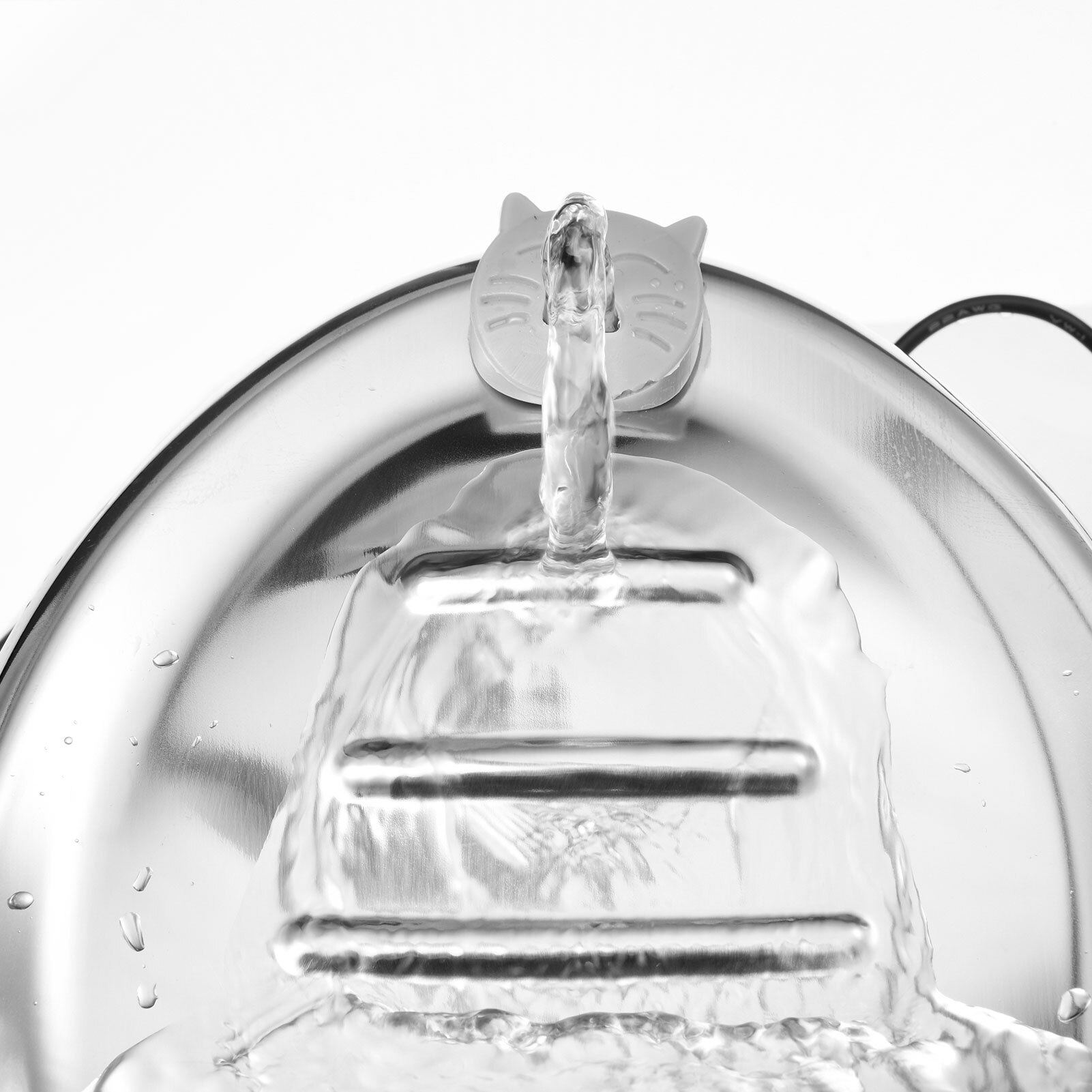 Foto 1 | Fuente Automática De Agua Potable Cat De Acero Inoxidable 2l - Venta Internacional.