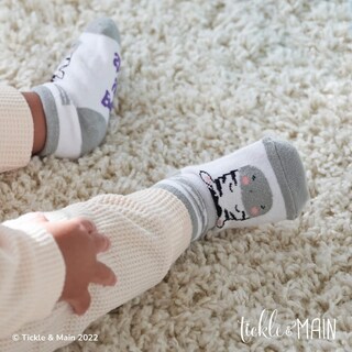 Foto 6 | Set de Libros Tickle & Main Noah's Ark + 3 Pares de Calcetines - Venta Internacional