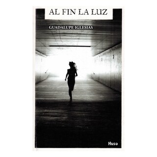 Foto 1 | Al Fin De La Luz Huso Editorial Rústica Negro