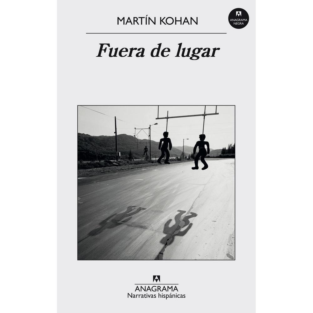 Foto 2 pulgar | Libro Fuera de Lugar