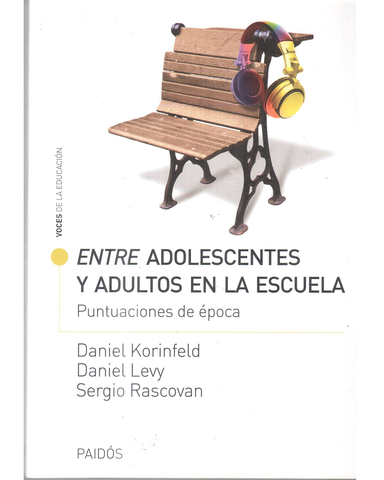 Foto 2 pulgar | Entre Adolescentes Y Adultos En La Escuela