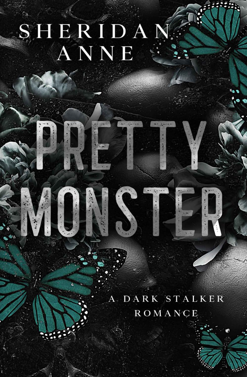 Foto 1 | Pretty Monster: A Dark Stalker Romance - Venta Internacional.