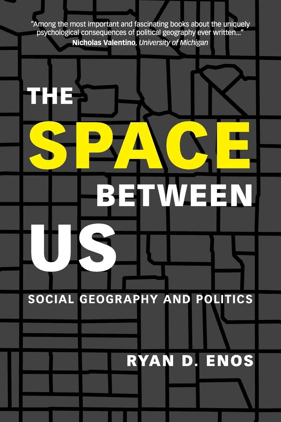 Foto 2 pulgar | El Espacio Entre Nosotros: Geografía Social Y Política - Venta Internacional.
