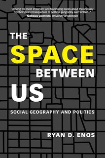 Foto 1 | El Espacio Entre Nosotros: Geografía Social Y Política - Venta Internacional.
