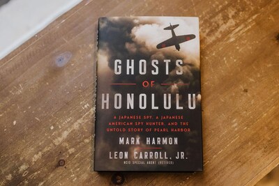 Foto 3 | Los Fantasmas De Honolulu: Un Espía Japonés, Un Cazador De Espías Japonés-estadounidense Y La Histor - Venta Inte