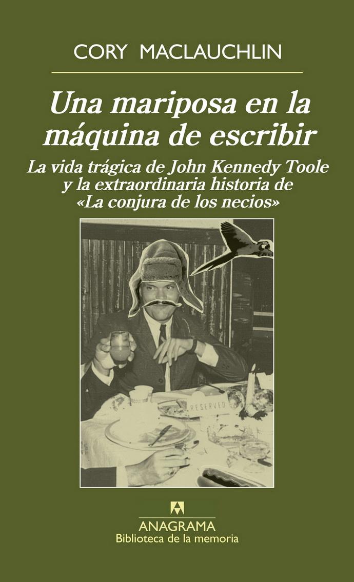 Foto 1 | Una Mariposa En La Maquina De Escribir
