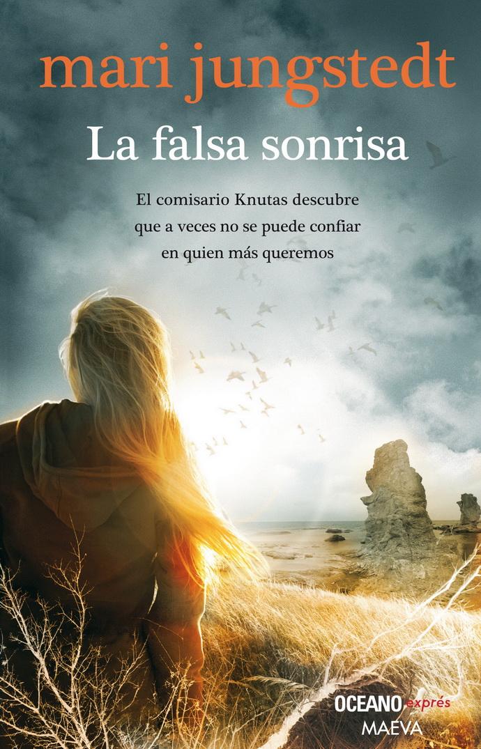 Falsa Sonrisa, La $330