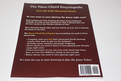 Foto 2 | Libro La Enciclopedia De Acordes Para Piano Con Más De 645 Acordes - Venta Internacional.