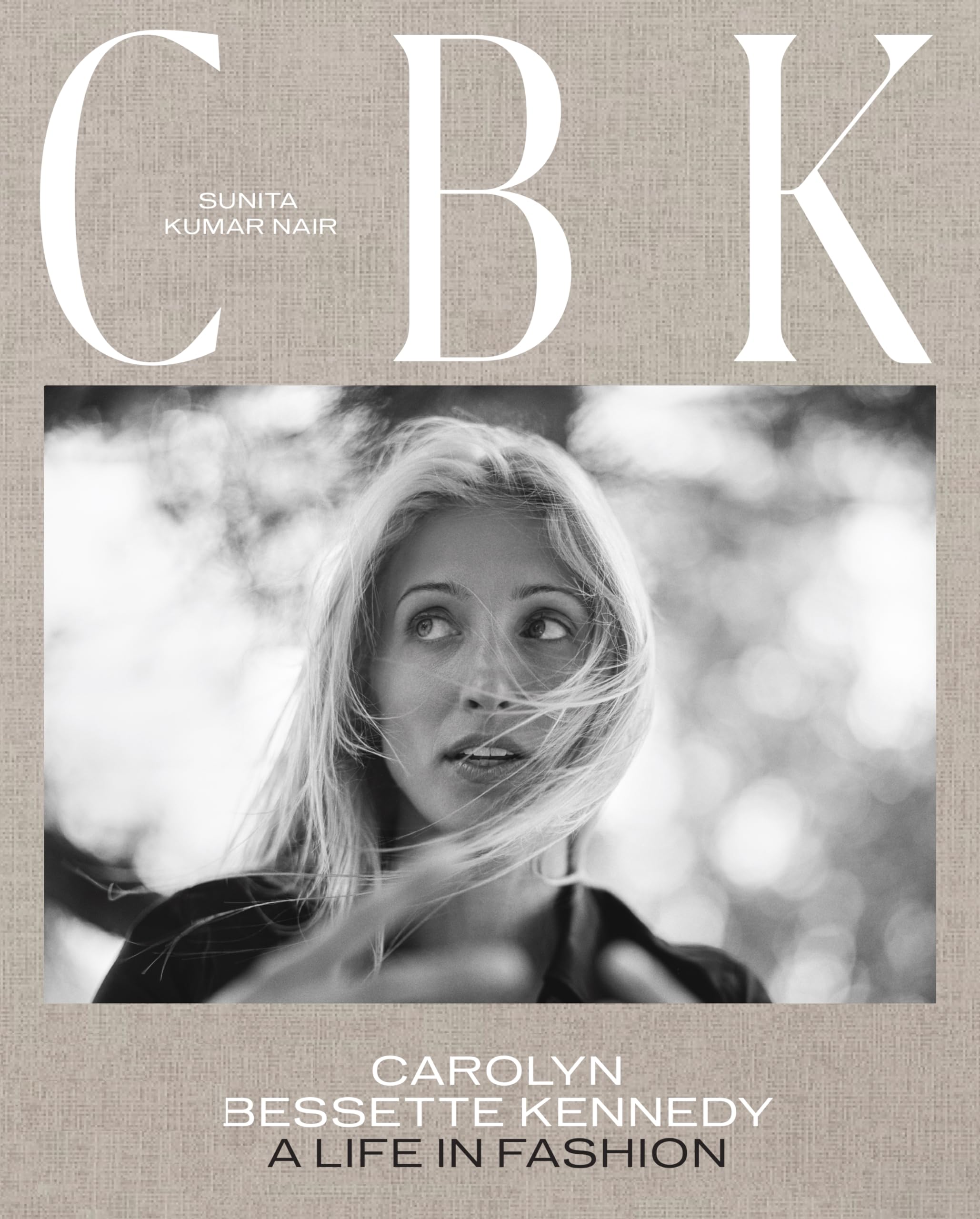 Foto 2 pulgar | Libro Cbk: Carolyn Bessette Kennedy: Una Vida En La Moda - Venta Internacional.