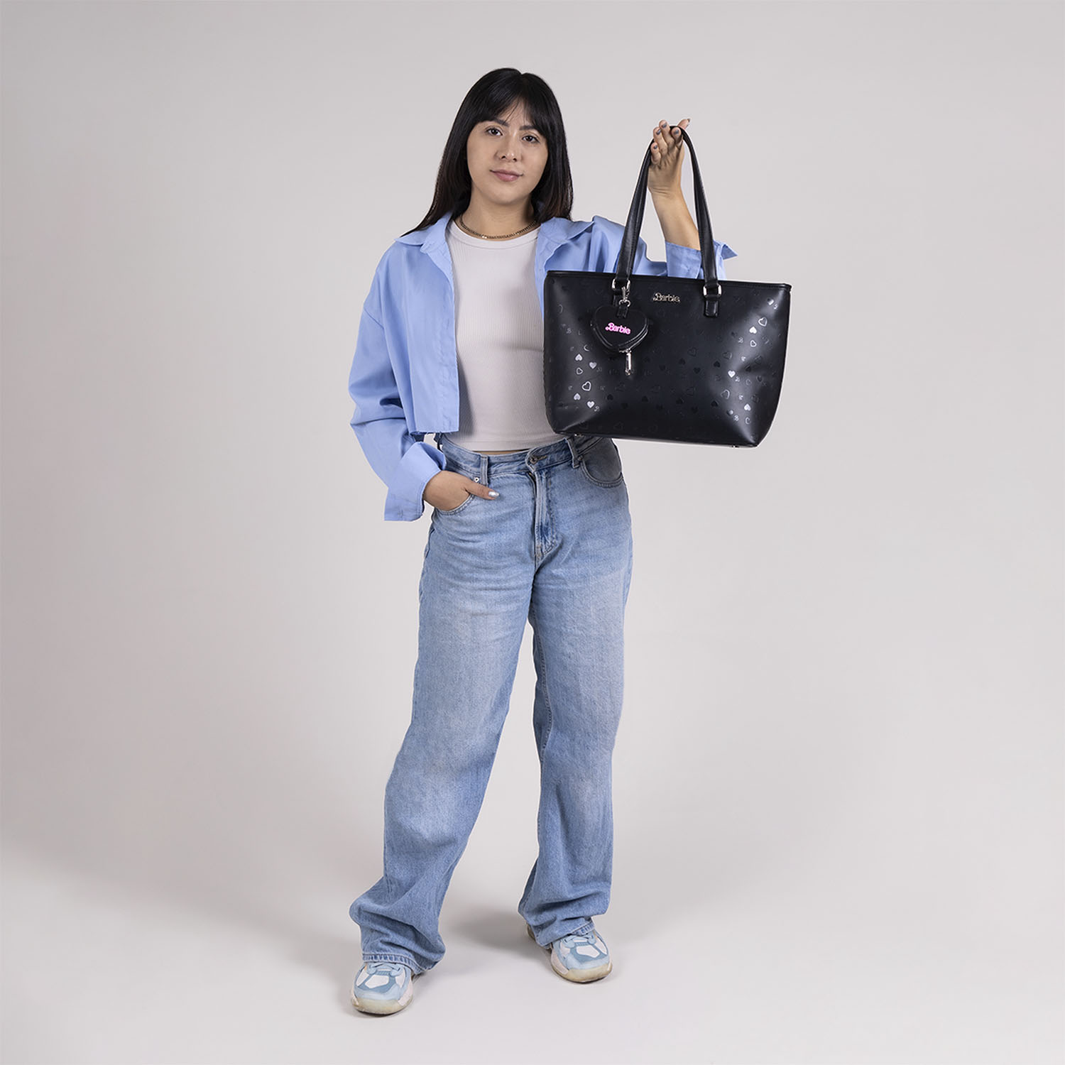 Foto 9 pulgar | Tote Negro Barbie By Gorett Kylie