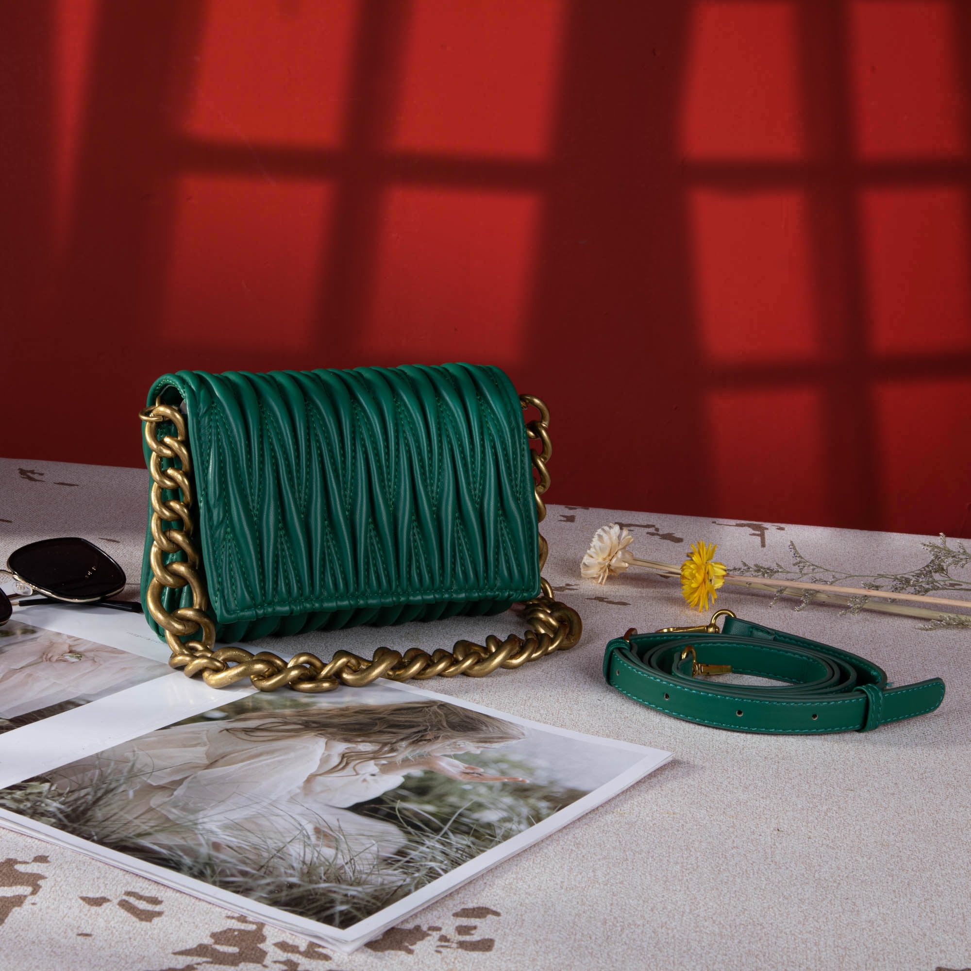 Foto 6 | Bolso Bandolera Acolchado En Piel Sintética Verde - Venta Internacional.