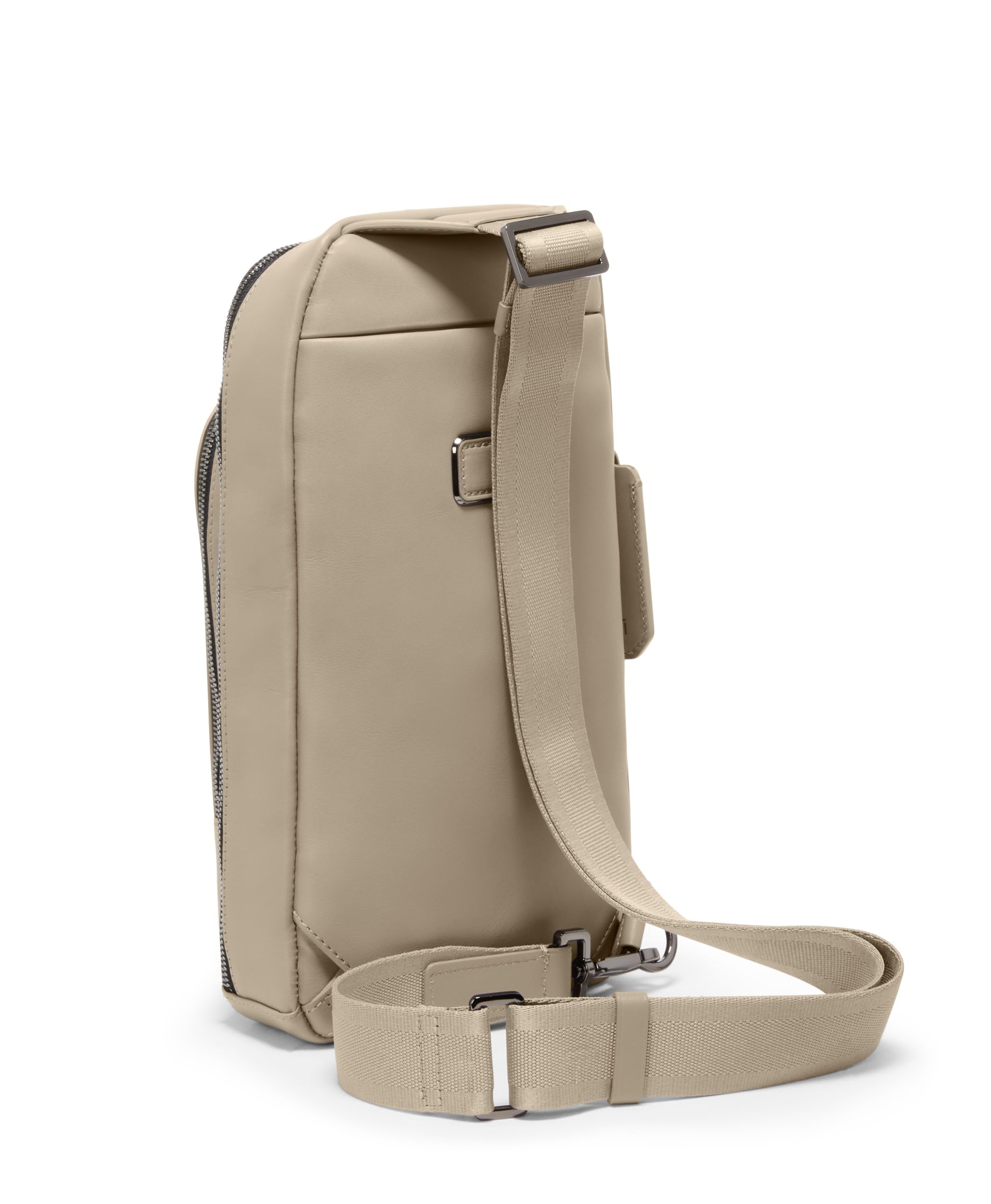 Foto 4 pulgar | Bandolera Tumi Harrison Gregory Sling Leather Limestone - Venta Internacional.