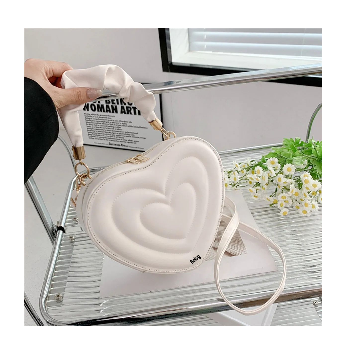 Foto 2 | Bolso De Mano Forma De Corazón Para Dama  Blanco