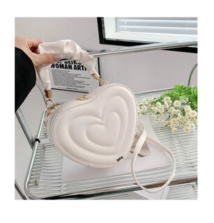 Foto 2 | Bolso De Mano Forma De Corazón Para Dama Blanco