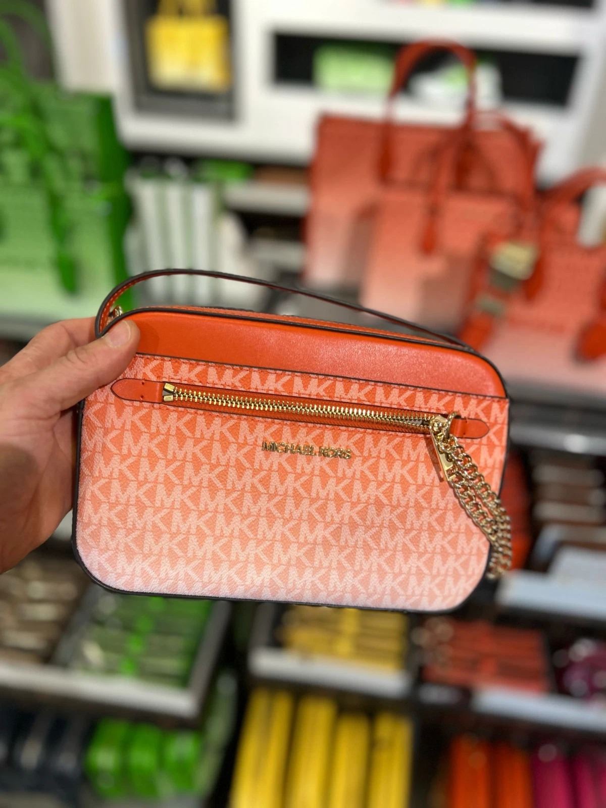 Foto 5 pulgar | Bandolera Michael Kors Jet Set Para Mujer  Tamaño Grande  Color Rojo Arcilla - Venta Internacional.