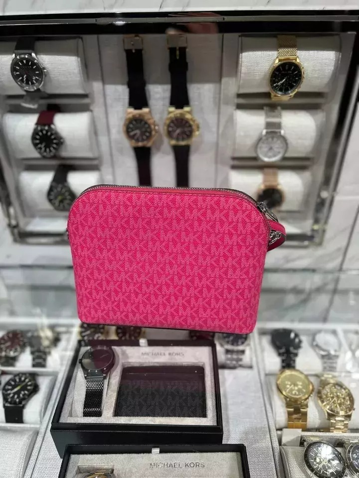 Foto 2 pulgar | Bandolera Michael Kors Jet Set Travel Dragonfruit Multi - Venta Internacional.