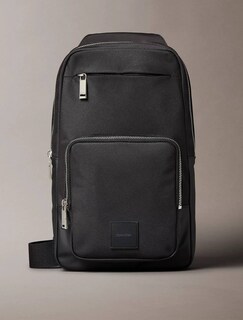 Foto 1 | Bandolera Calvin Klein Pechera Crossbody Cruzada Utilitaria Casual Color Negro 4060 - Original