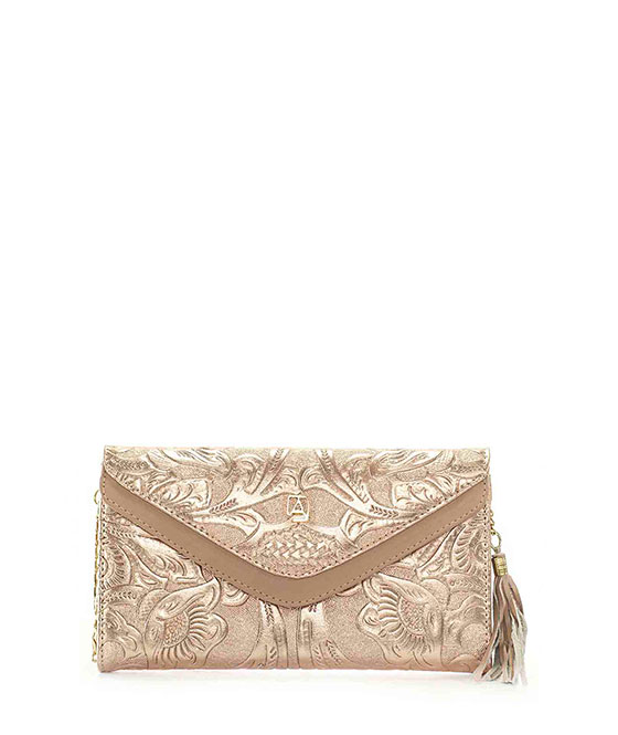 Bolso Clutch A Ángelozano Modelo Valentina Piel Grabada Tipo Cincelado Color Oro Rosado