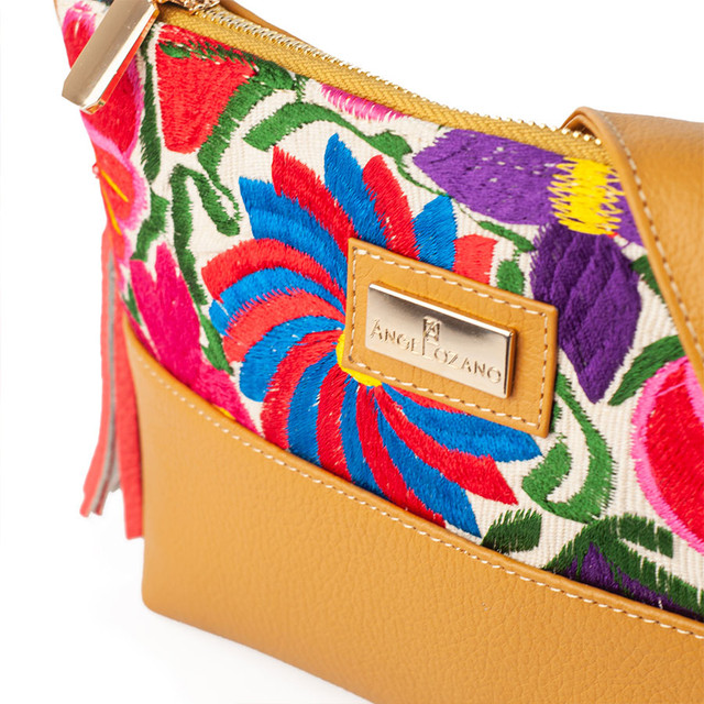 Foto 3 | Bolso Crossbody Arena A Ángelozano Mostaza De Piel Medio Telar Artesanal