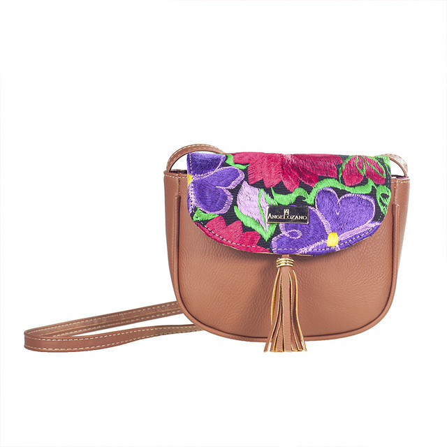 Bolso Crossbody A Ángelozano Modelo Angy Piel Sintetico Con Telar Artesanal Color Camel