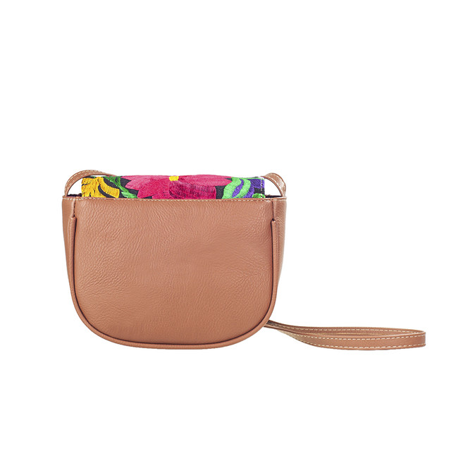 Foto 3 pulgar | Bolso Crossbody A Ángelozano Modelo Angy Piel Sintetico Con Telar Artesanal Color Camel