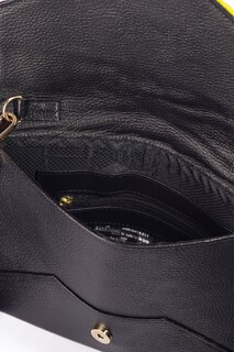 Foto 4 | Bolso Tipo Crossbody A Ángelozano Aurora color Negro de Piel Vacuna con Telar Artesanal Barbas